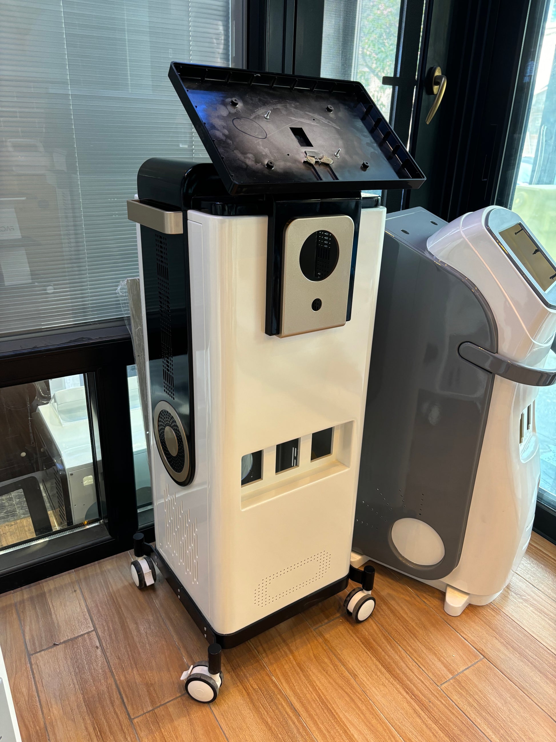 2000w Professional Diode Laser Permanent Hair Removal Permanent Painless 3 Handles Machine