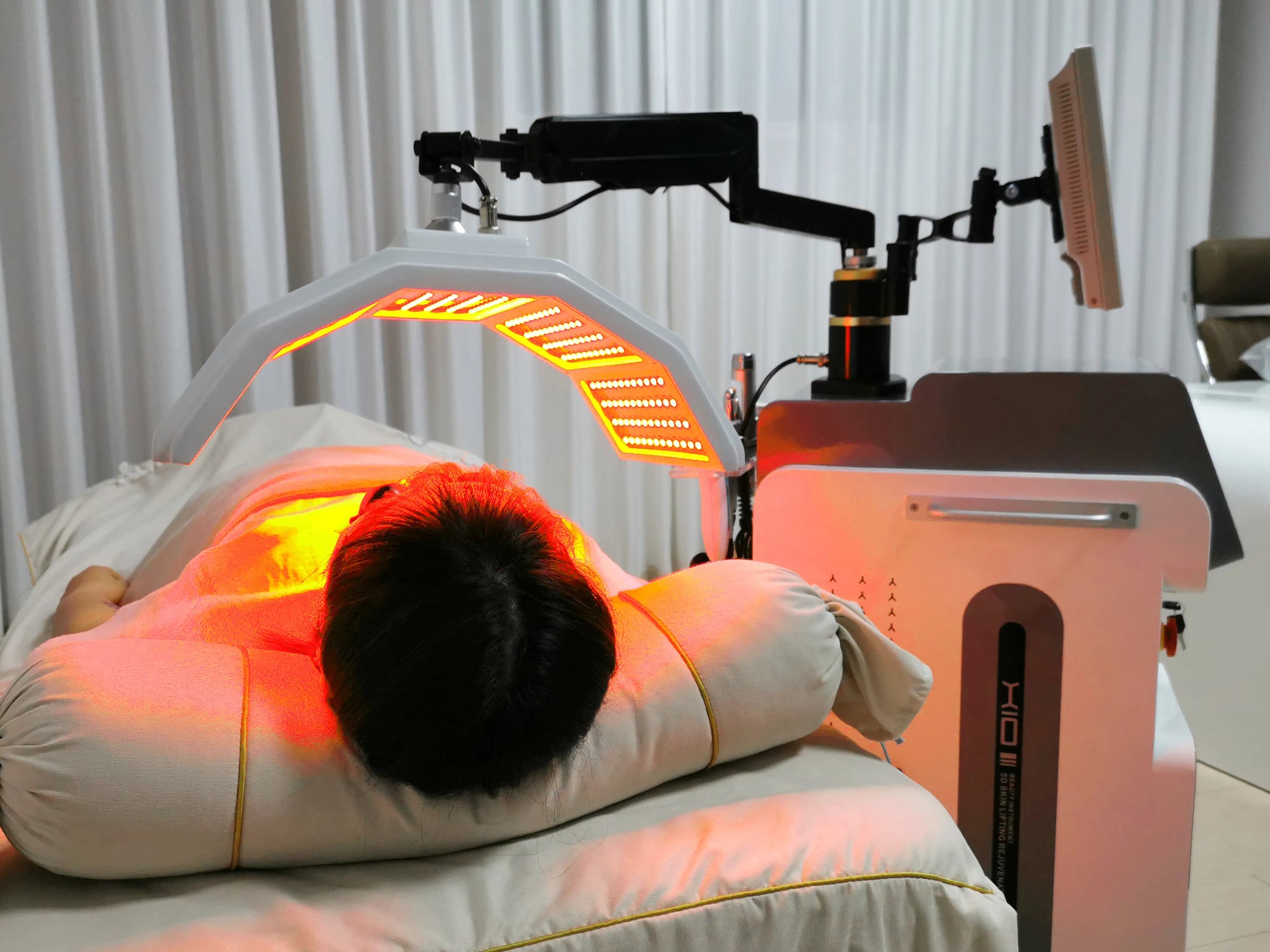 Newest 7 colors LED PDT Red blue facial care PDT Led Light Therapy machine